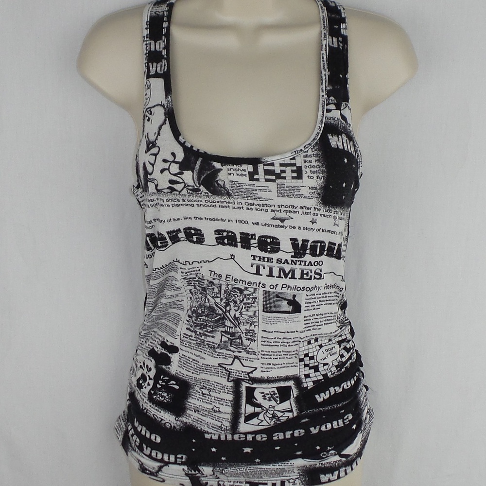 Body Central Black and White Graphic Tank Top - Picture 2 of 8